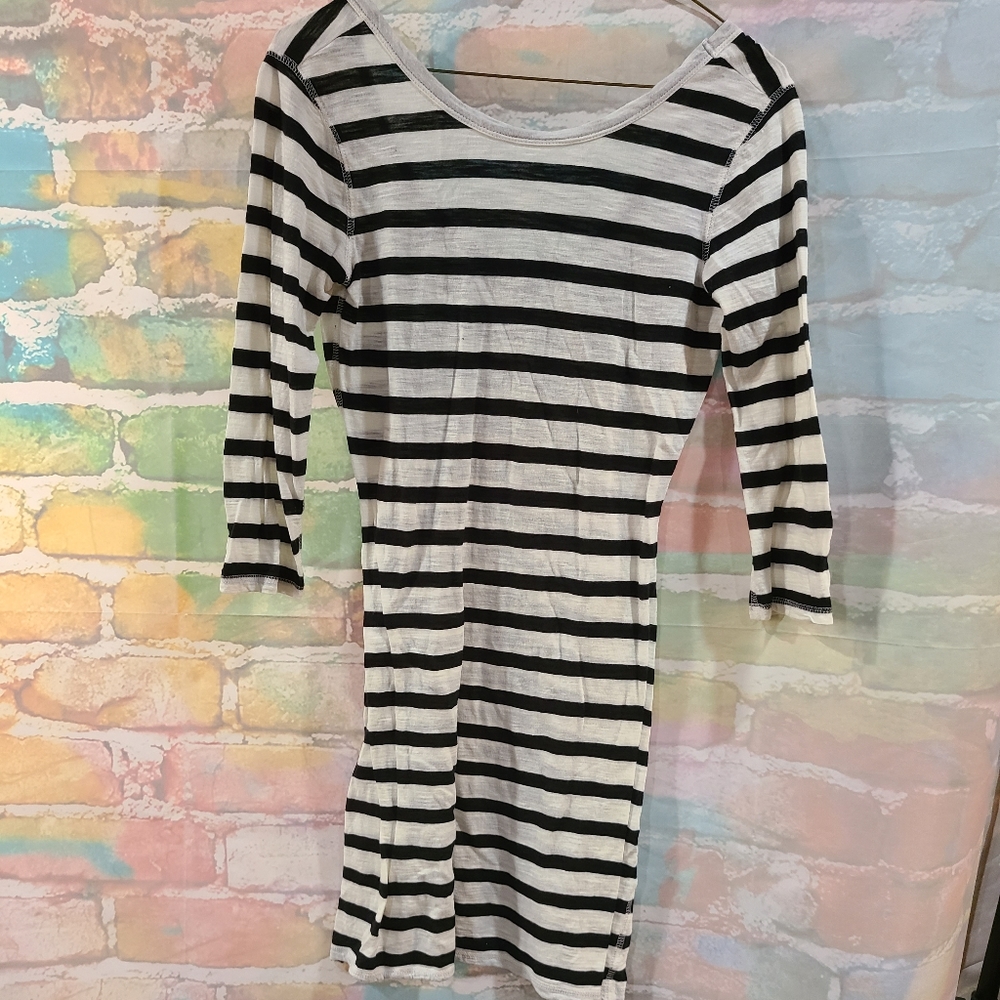 Stripped long sleeve dress